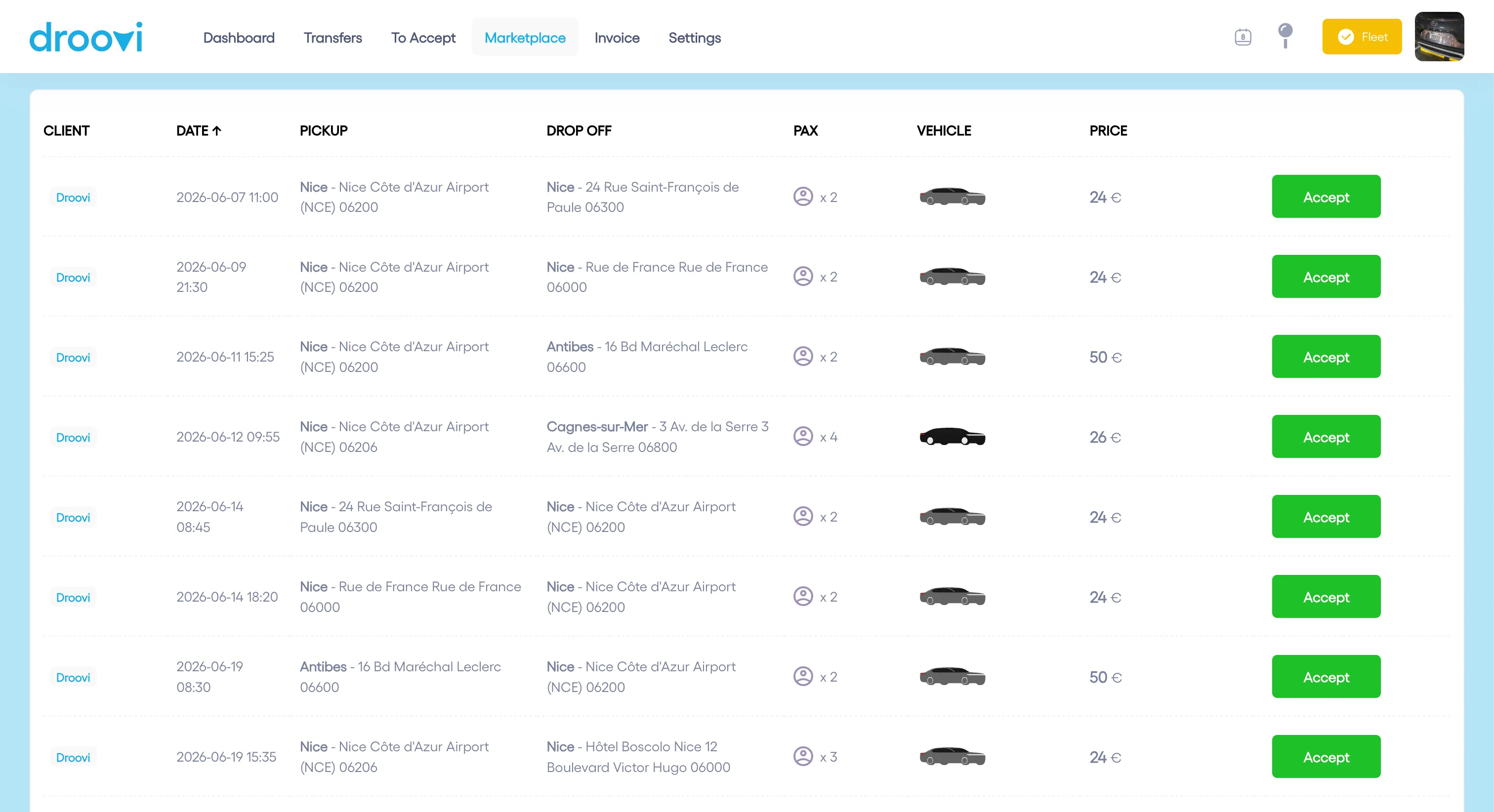 Dashboard Droovi — listing de la marketplace : courses disponibles avec date, trajet, passagers, véhicule, prix reversé et bouton Accepter