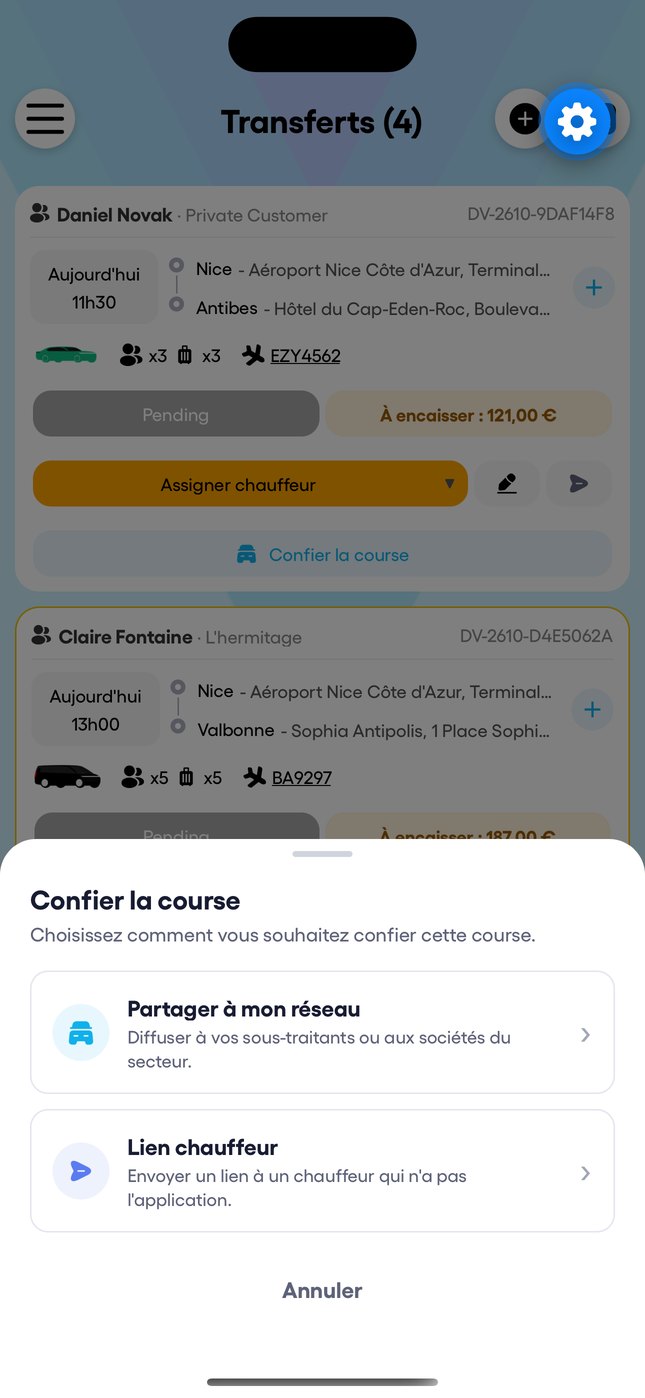 Dans l'app : « Confier la course », puis « Lien chauffeur ». La page que voit le chauffeur, en 4 langues.